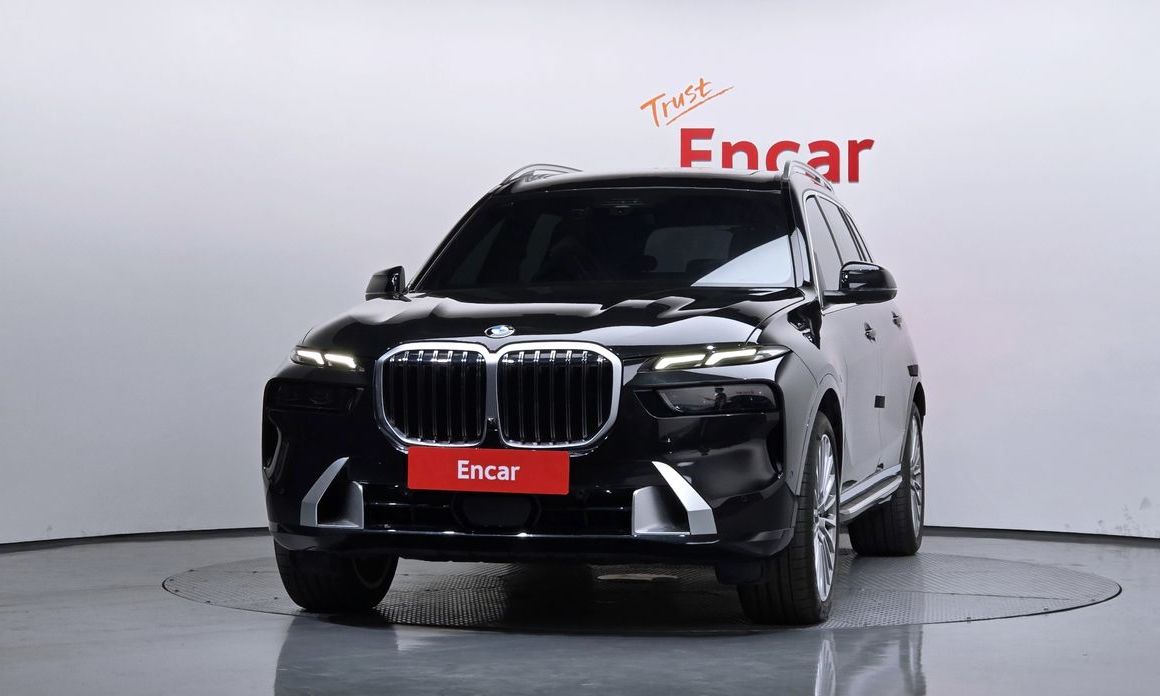 BMW X7 2025