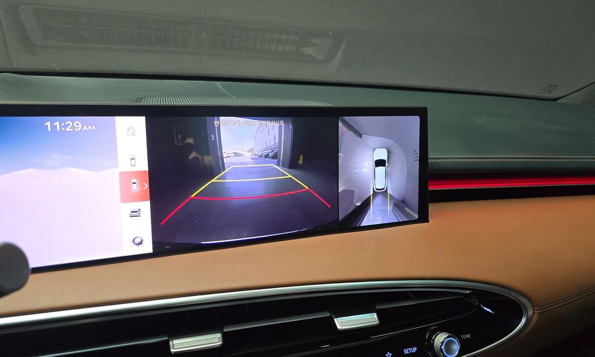 Genesis GV70 2025