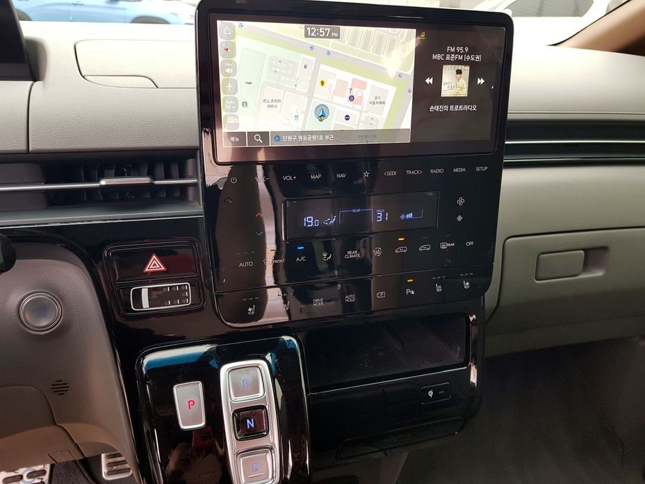 Hyundai Staria 2022