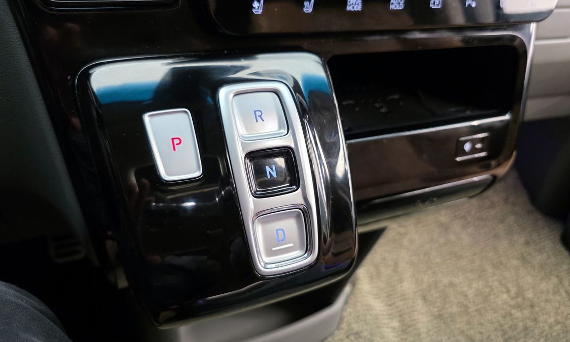 Hyundai Staria 2023