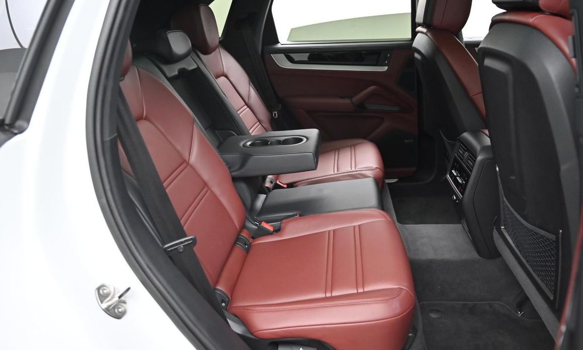 Porsche Cayenne 2025