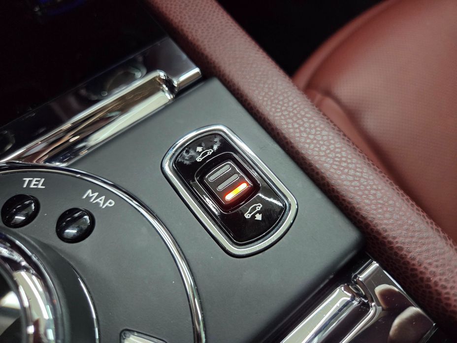 Rolls-Royce Wraith 2016