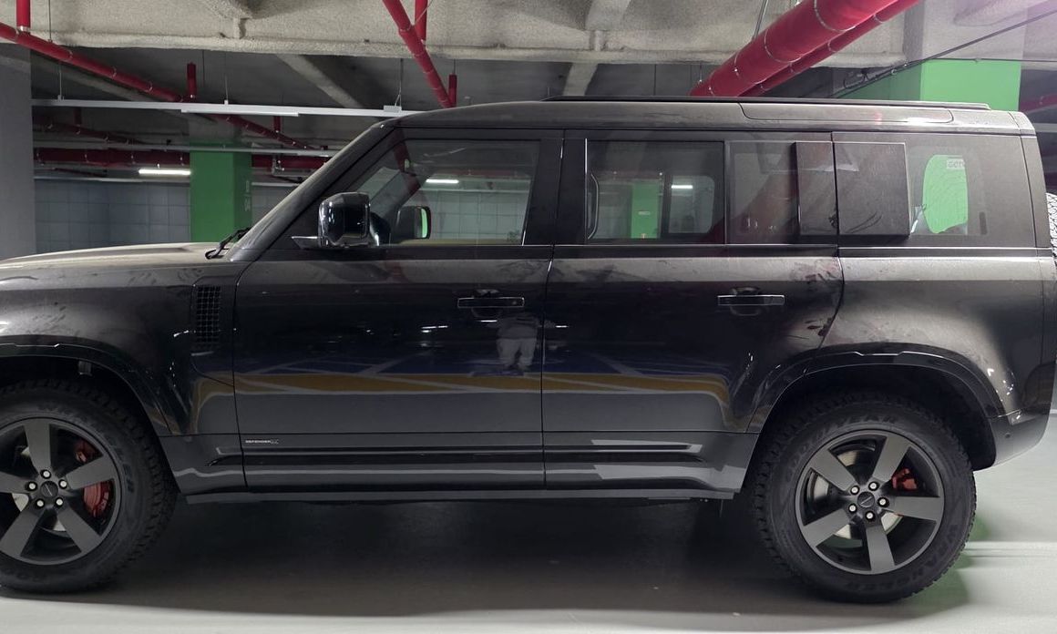 Land Rover Defender 2026