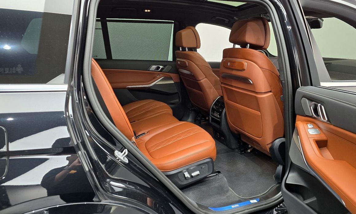 BMW X7 2025