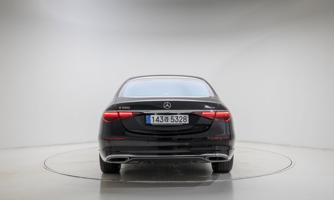Mercedes-Benz S-Class 2023