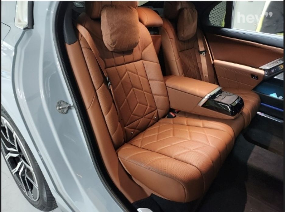 BMW 7-Series 2024