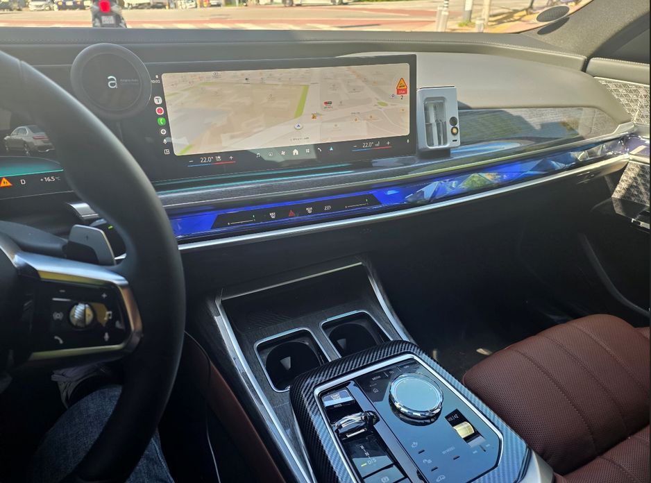 BMW 7-Series 2024