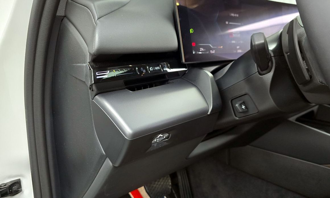 BMW 5-Series 2024
