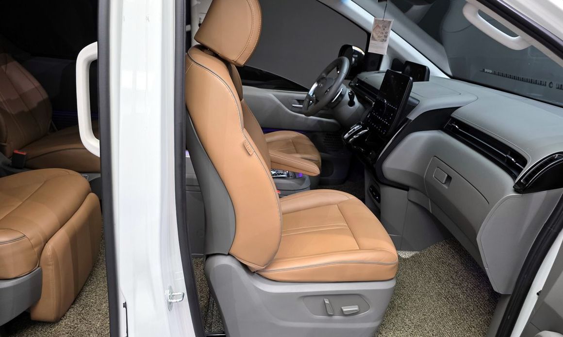 Hyundai Staria 2023