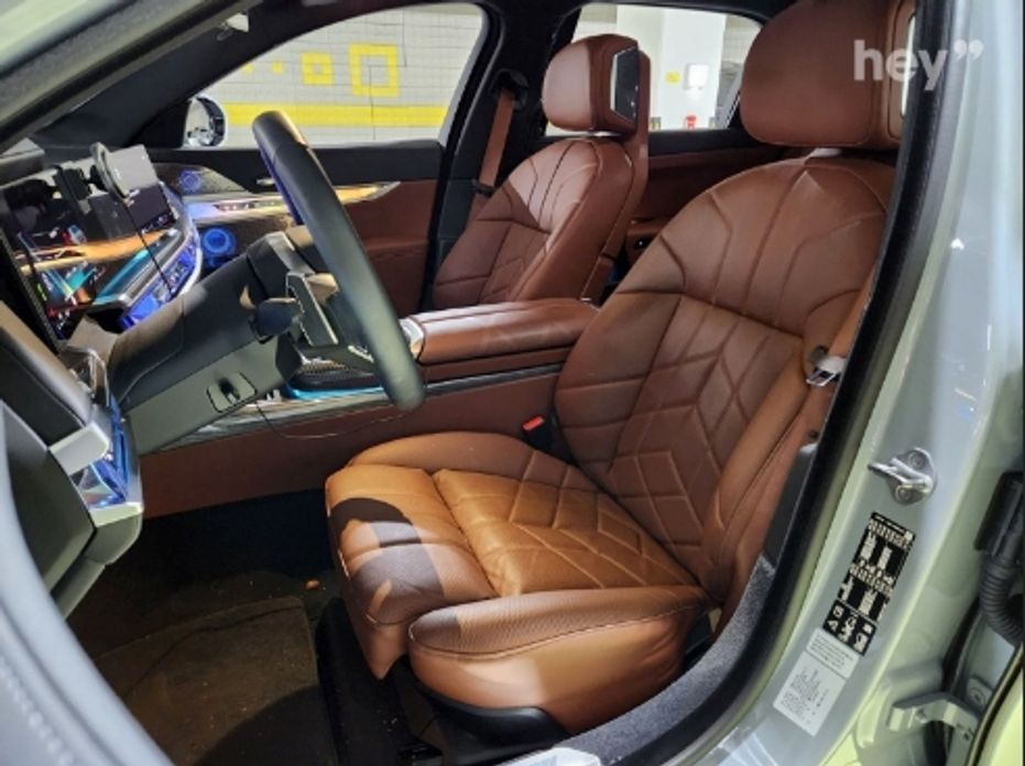 BMW 7-Series 2024
