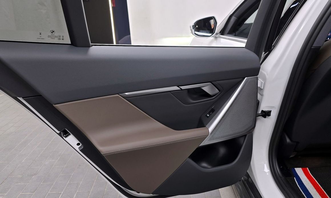 BMW 5-Series 2024