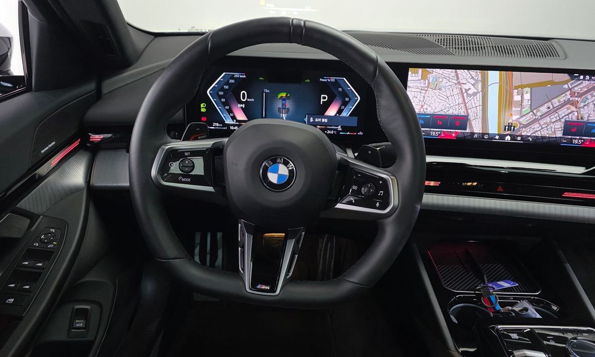 BMW 5-Series 2024