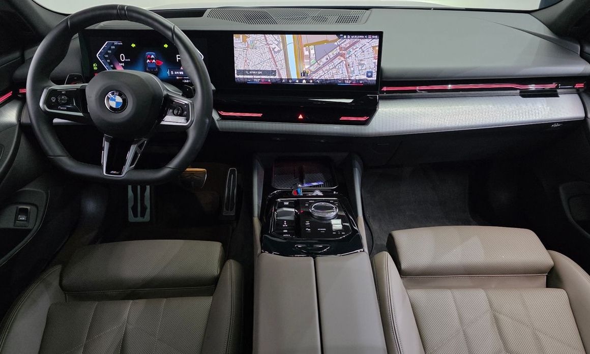 BMW 5-Series 2024