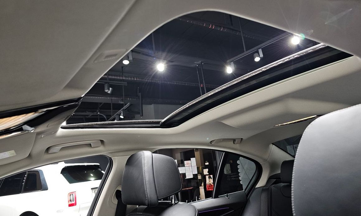 BMW 5-Series 2021