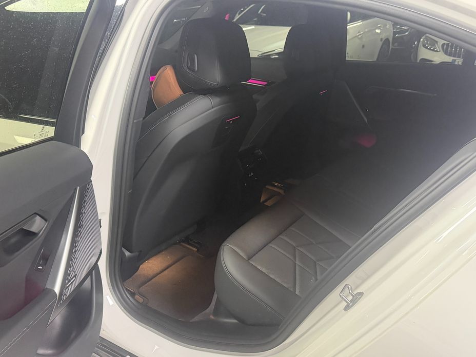 BMW 5-Series 2024