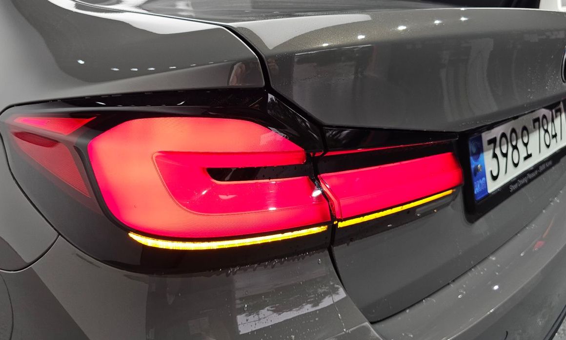 BMW 5-Series 2021