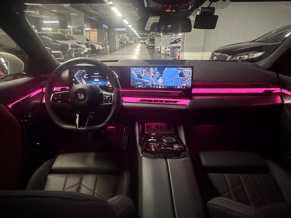 BMW 5-Series 2024