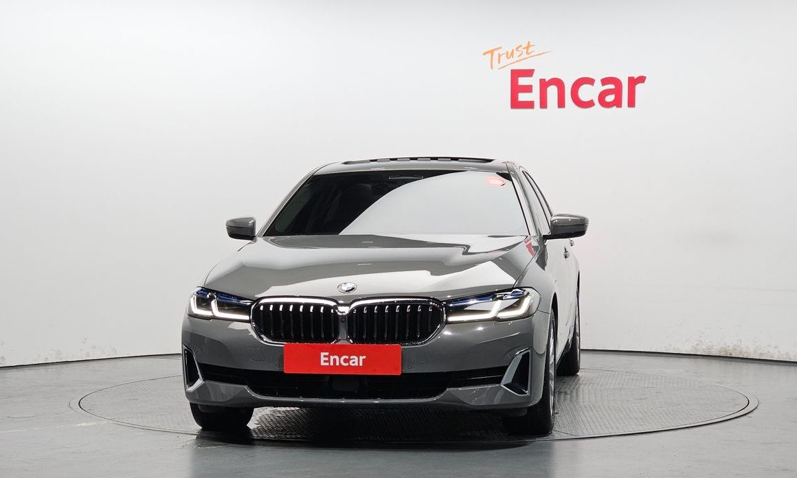 BMW 5-Series 2021