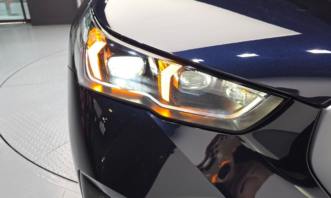 BMW 5-Series 2024