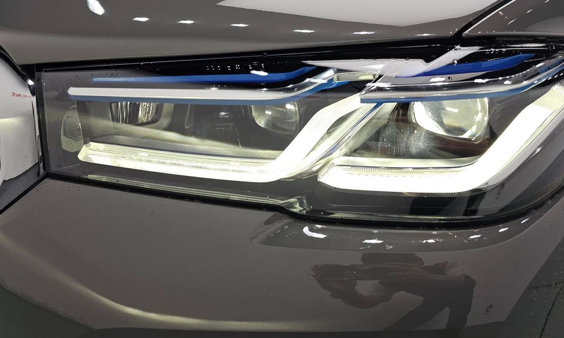 BMW 5-Series 2021