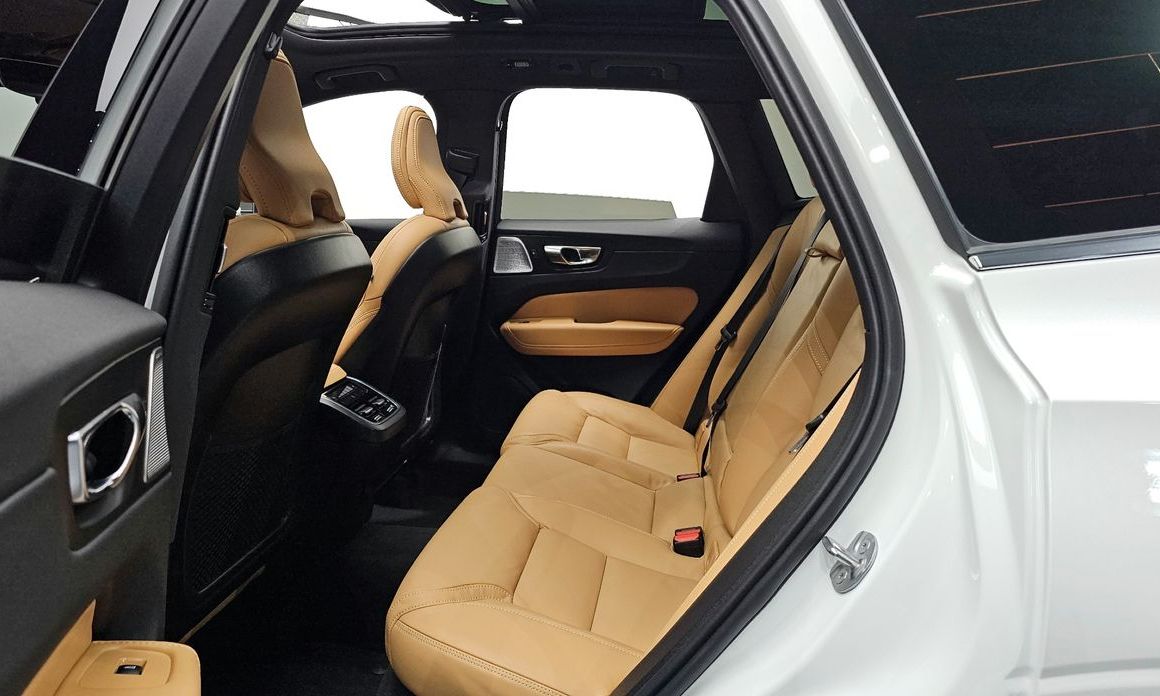 Volvo XC60 2025