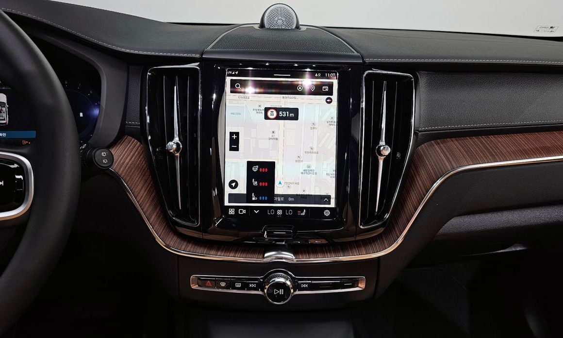 Volvo XC60 2025