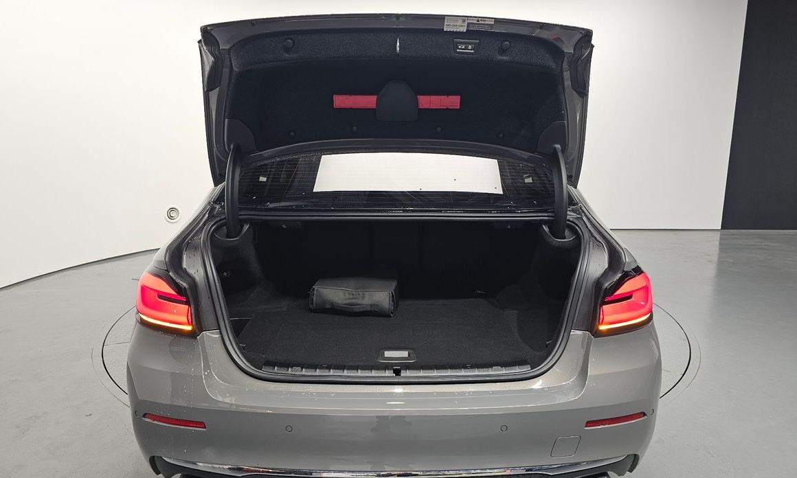 BMW 5-Series 2021