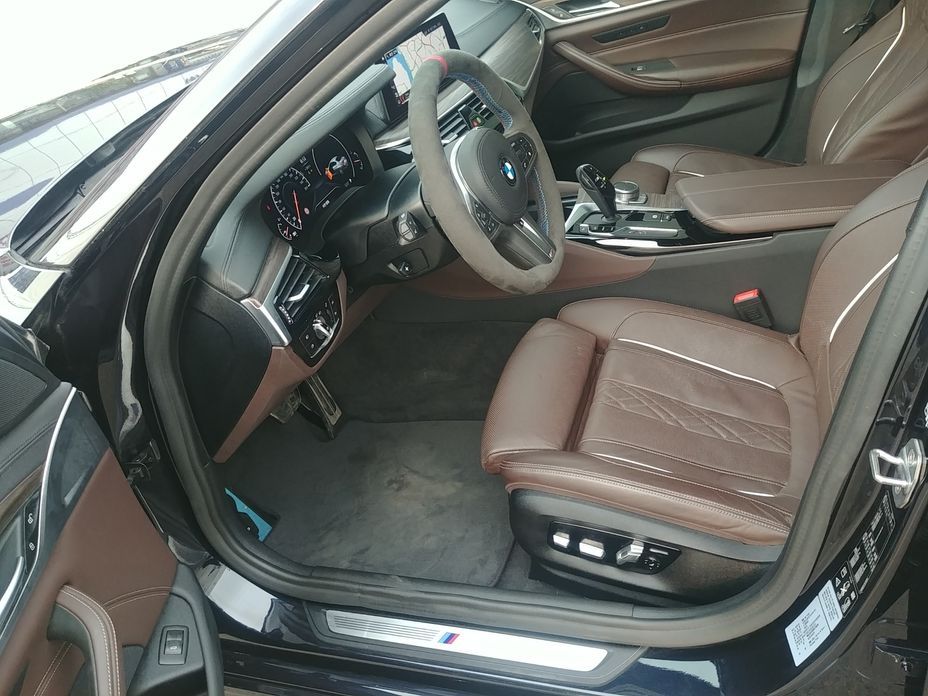 BMW 5-Series 2019