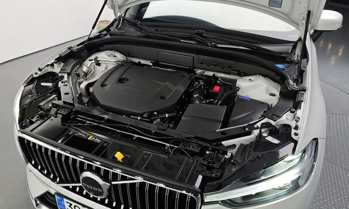 Volvo XC60 2025