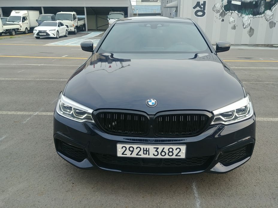 BMW 5-Series 2019