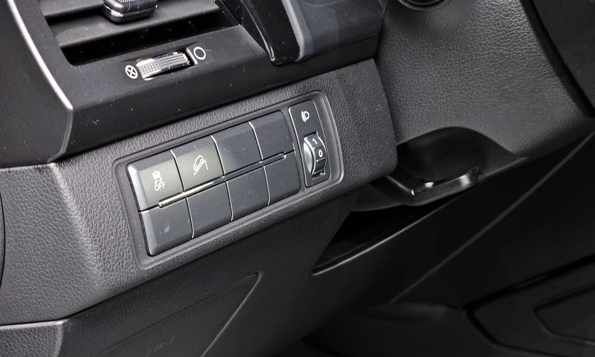 KG_Mobility_Ssangyong Rexton 2020