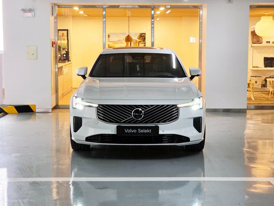 Volvo S90 2026