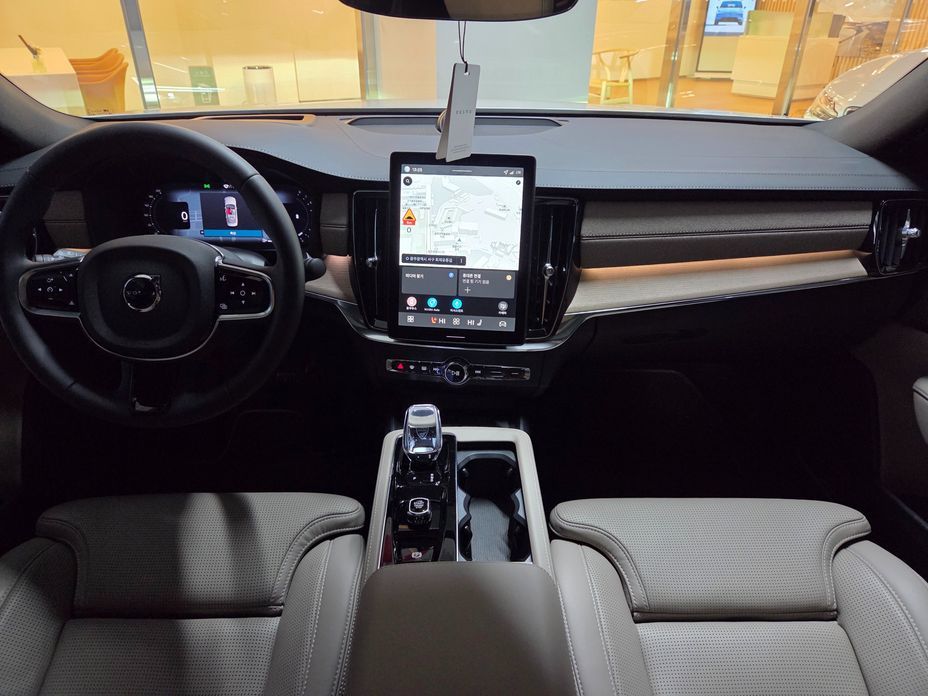 Volvo S90 2026