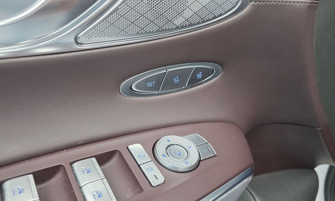 Genesis GV70 2023