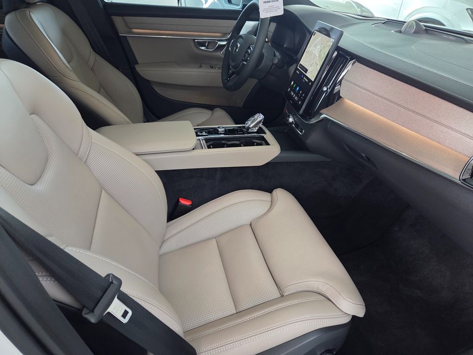 Volvo S90 2026