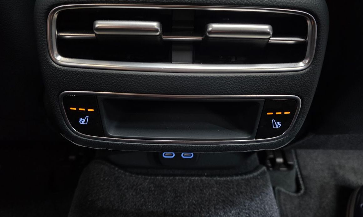 Genesis GV70 2026