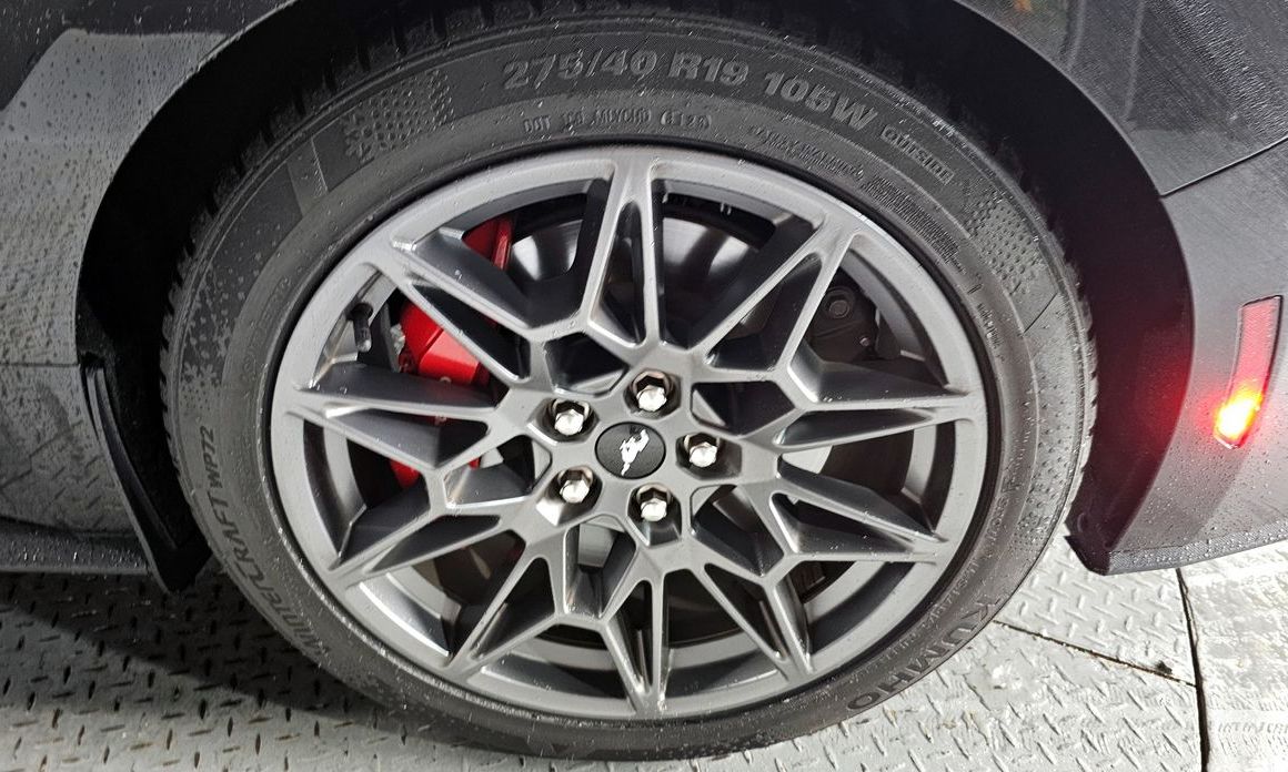 Ford Mustang 2024