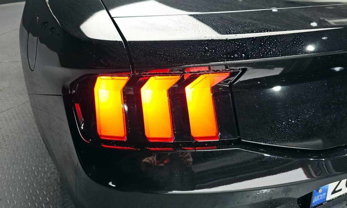 Ford Mustang 2024
