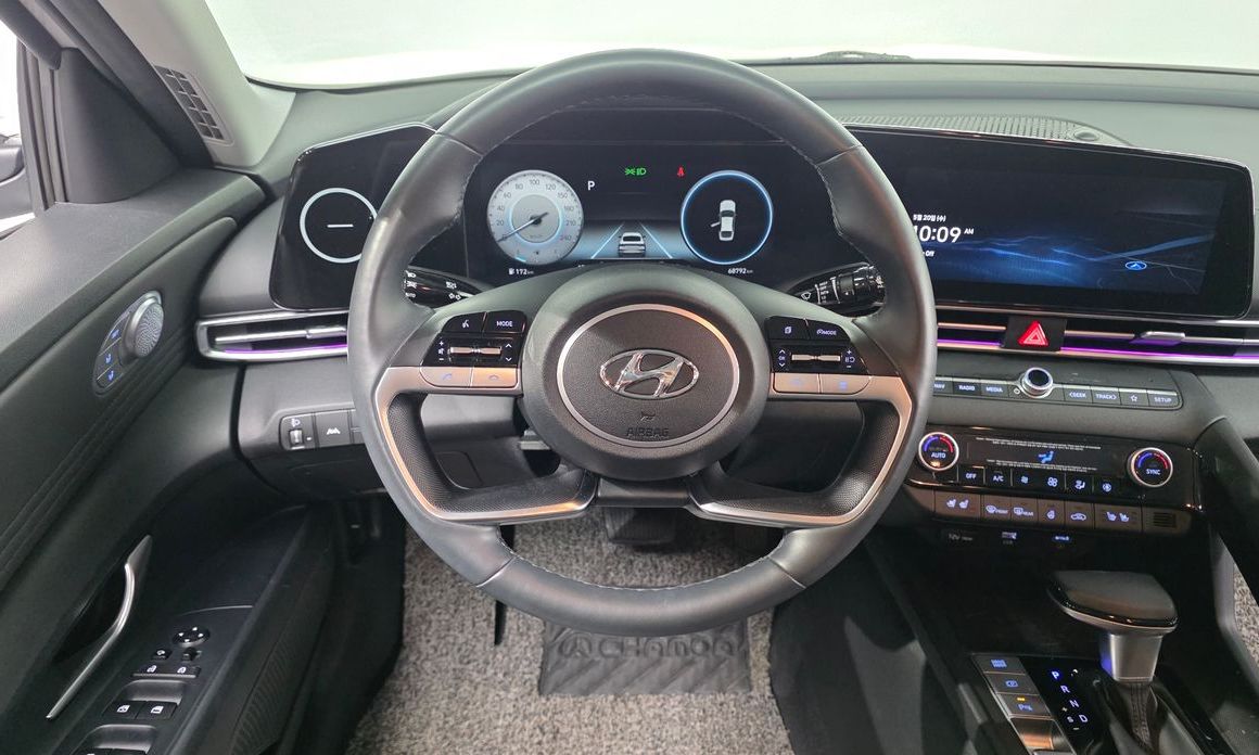 Hyundai AVANTE 2021