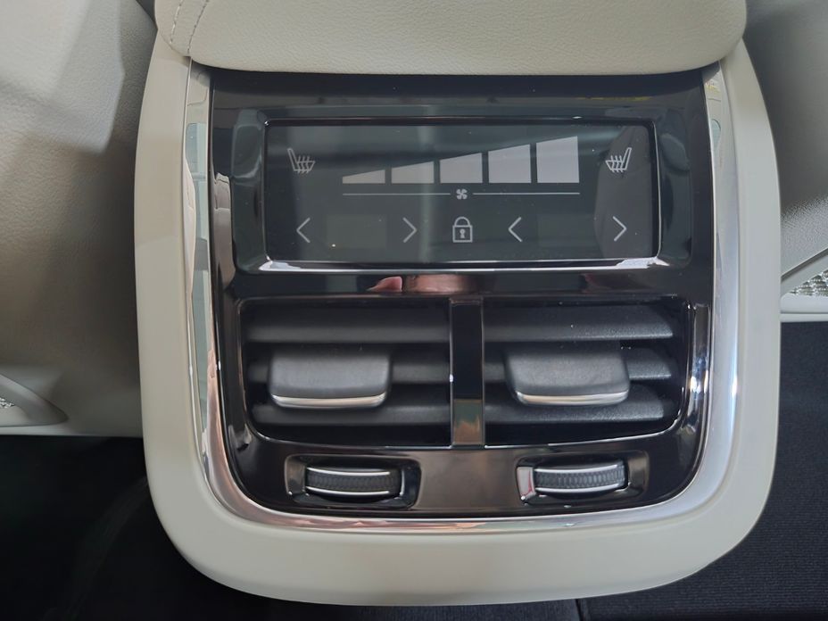 Volvo XC60 2026