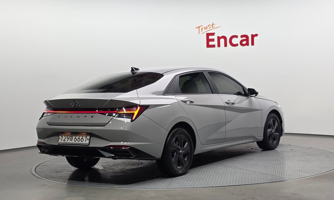 Hyundai AVANTE 2021