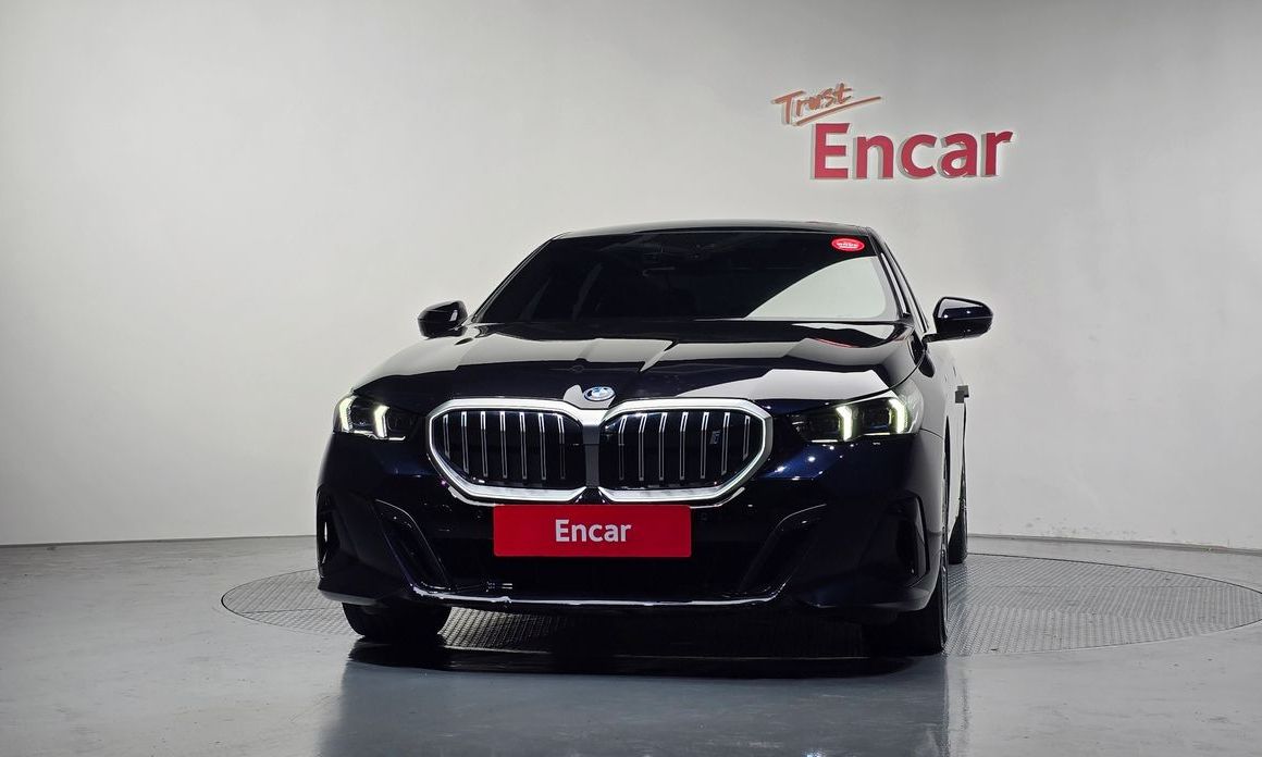 BMW i5 2024