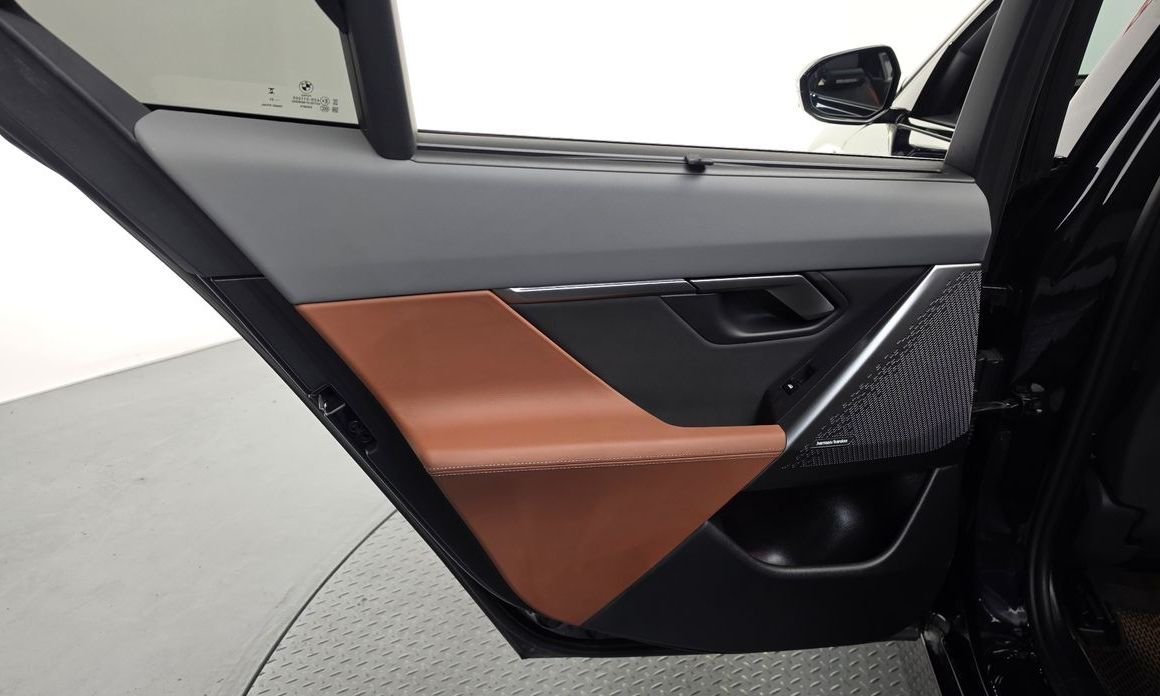 BMW i5 2024