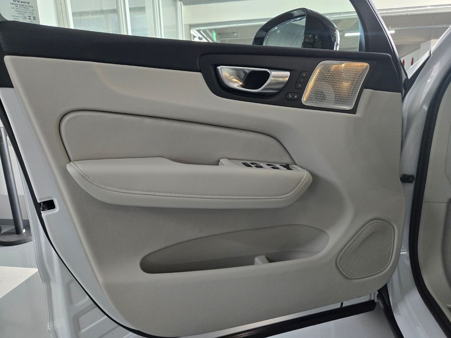Volvo XC60 2026