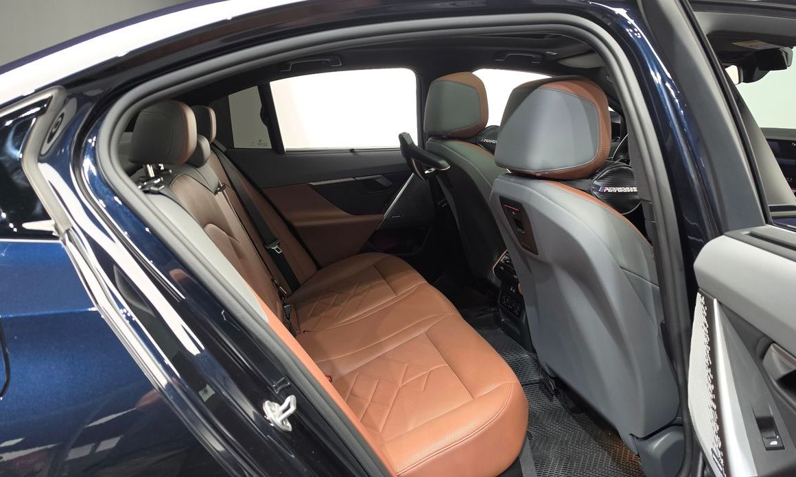 BMW i5 2024