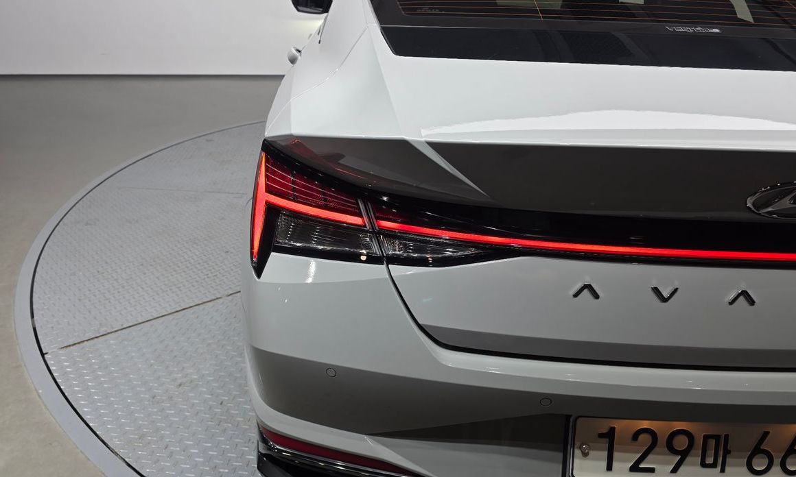 Hyundai AVANTE 2021