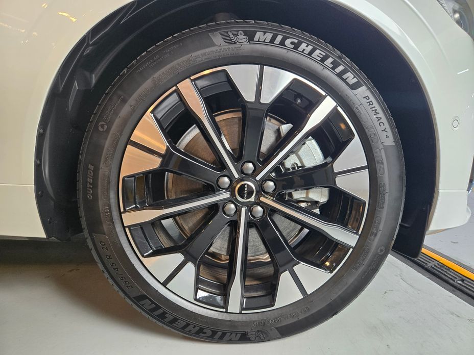 Volvo XC60 2026