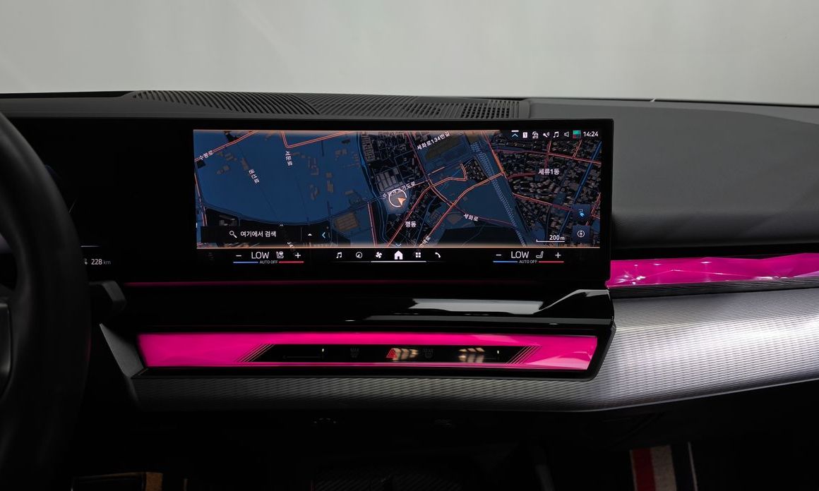 BMW i5 2024