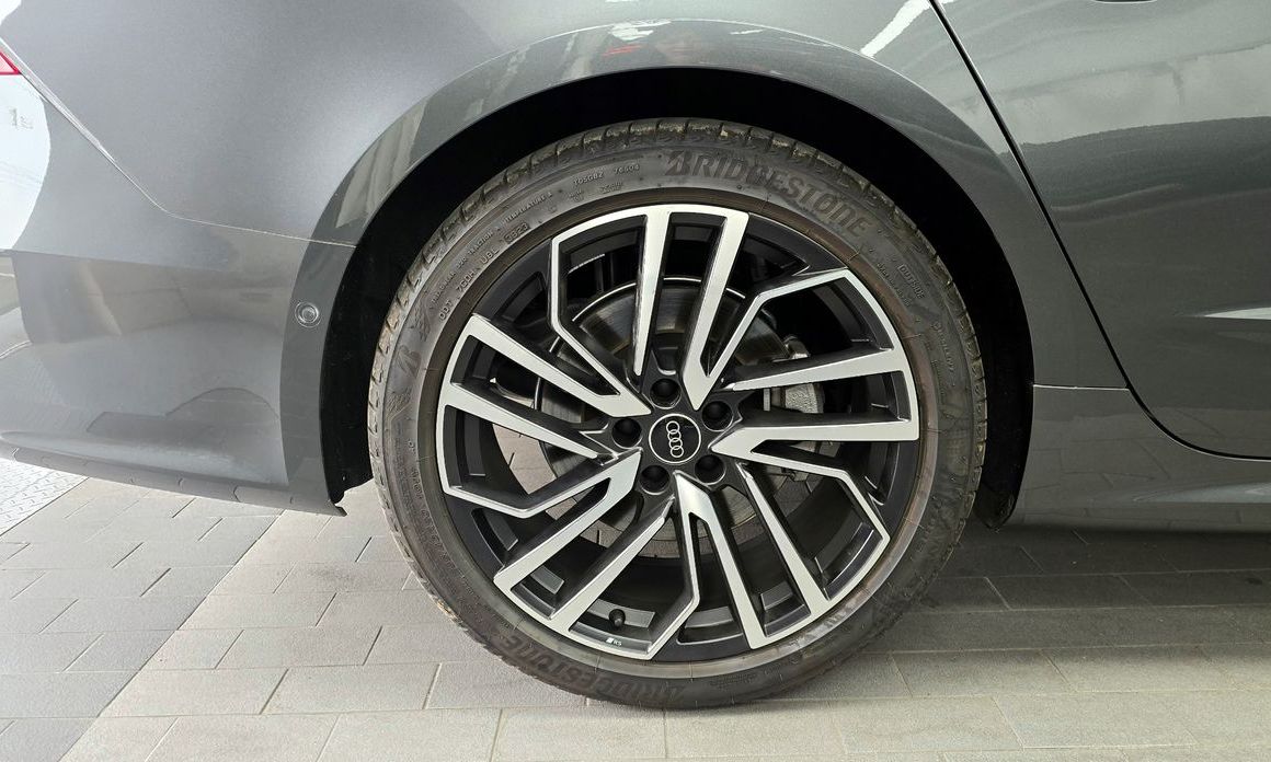 Audi A7 2024