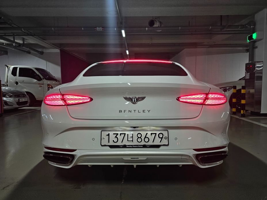 Bentley Continental 2025